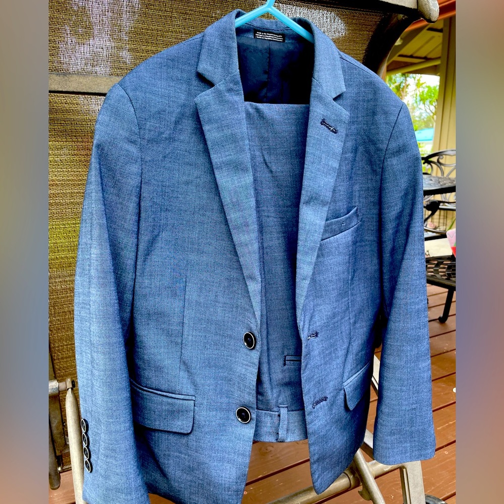 Calvin Klein boys suit size 8.